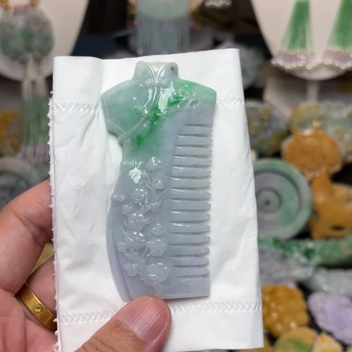 翡翠未镶嵌颈饰吊坠