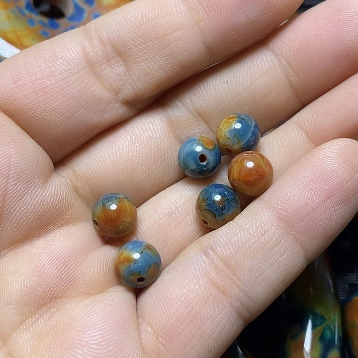用***轻玛瑙/玉髓未镶嵌颈饰