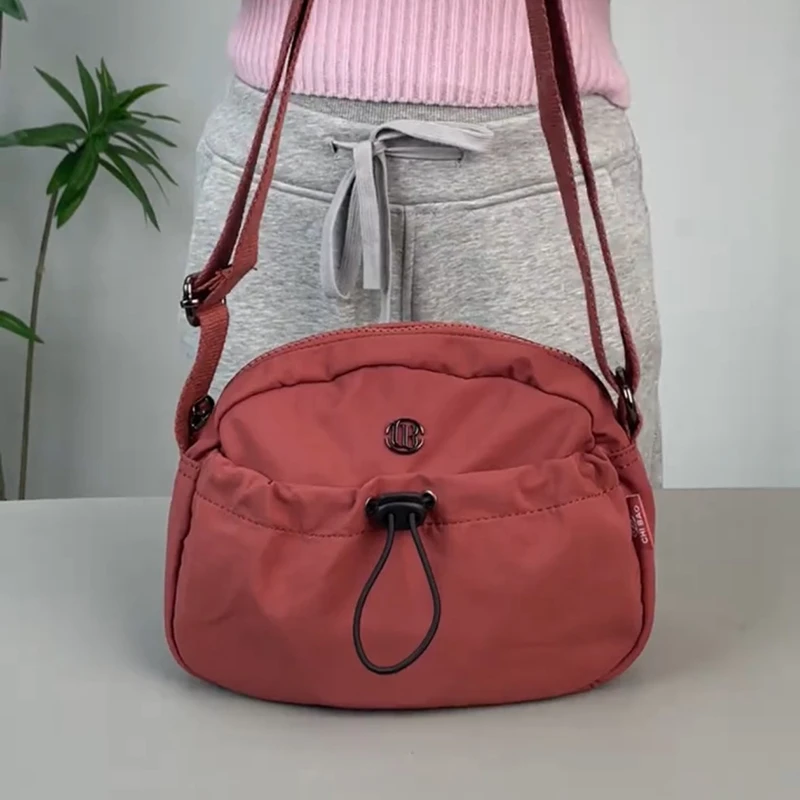 女包时尚百搭小包斜挎包轻便休闲牛津布包手机包单肩包中年妈妈包