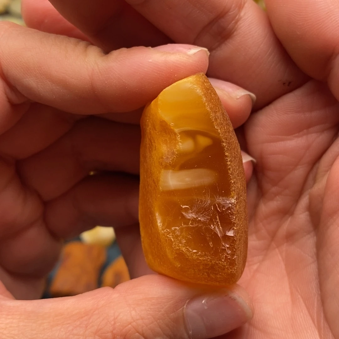 定制琥珀未镶嵌蜜蜡