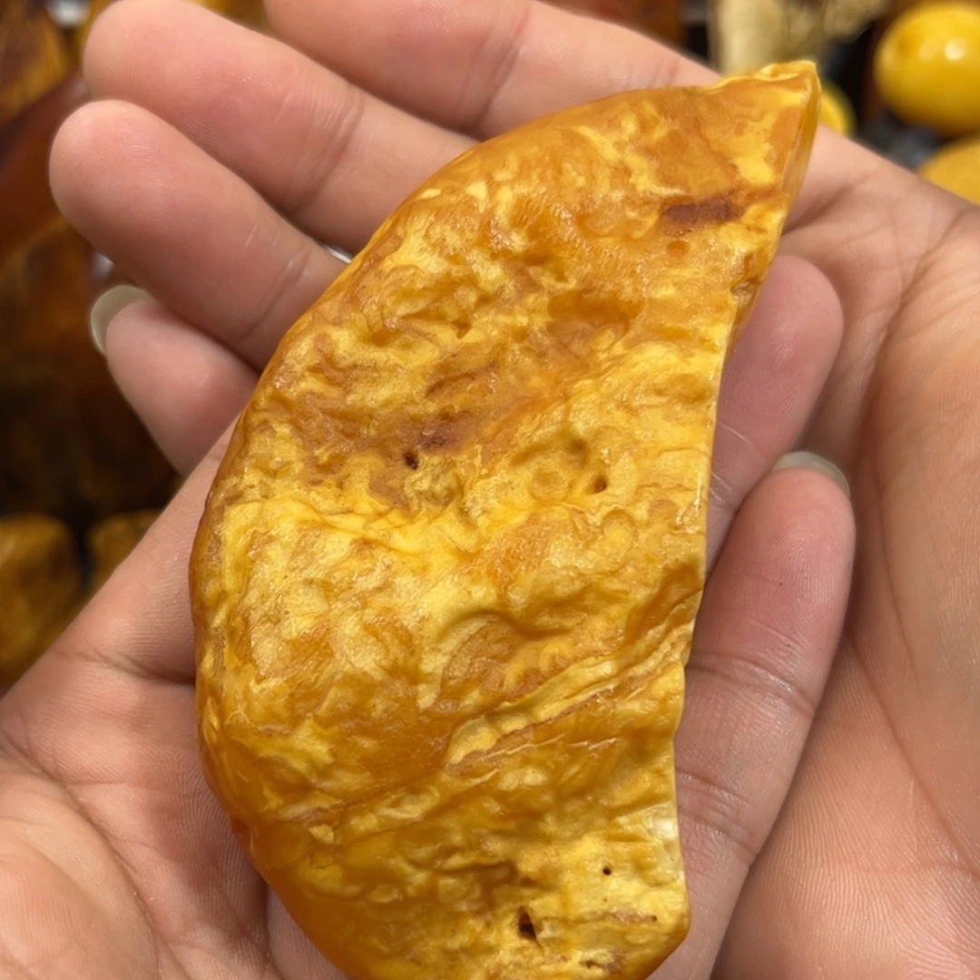 琥珀未镶嵌珠宝奇石