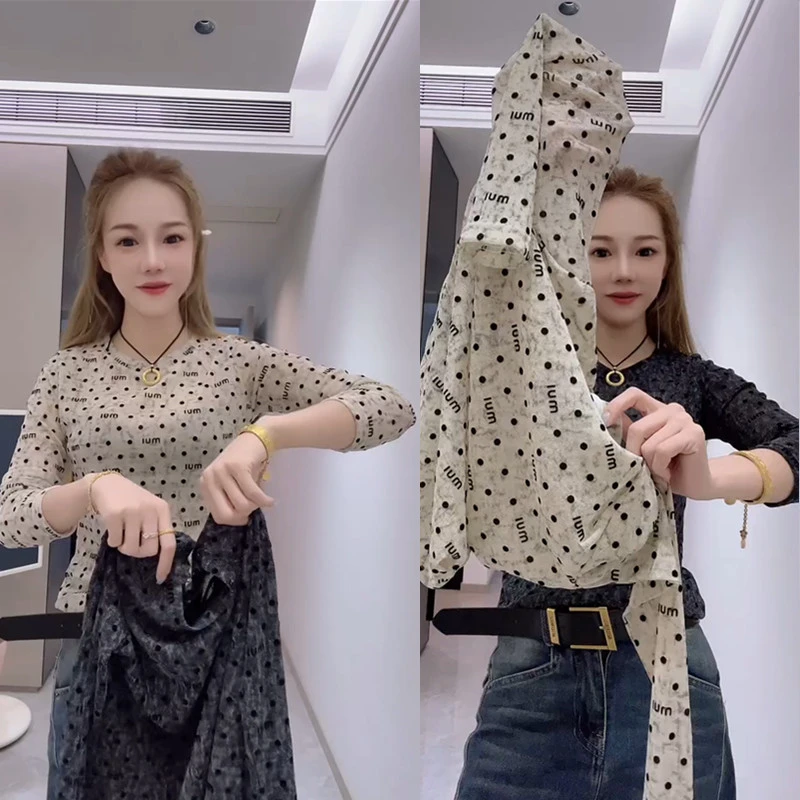 网红爆款时尚减龄修身显瘦圆领波点上衣女气质百搭简约通勤T恤潮