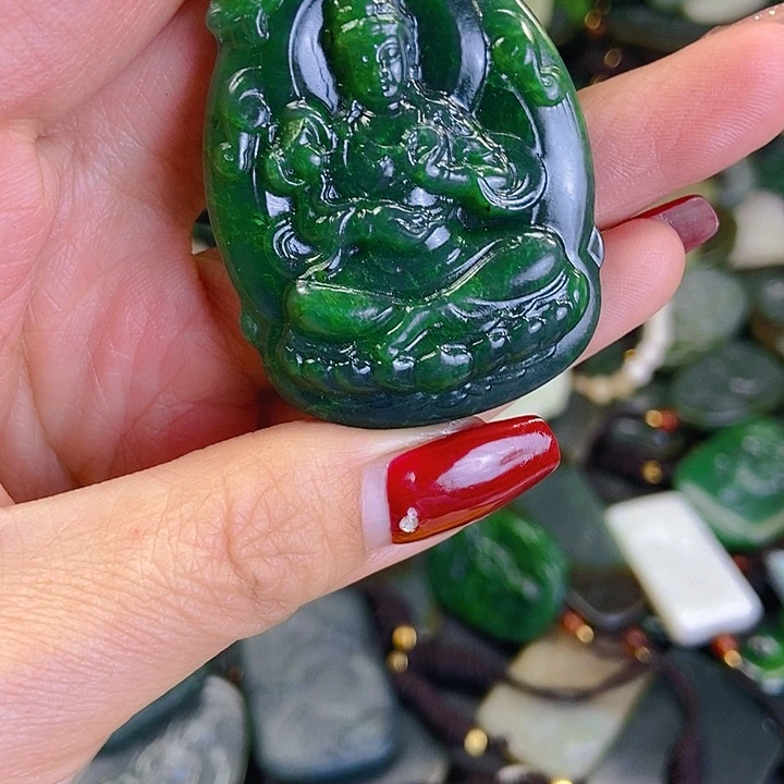 颈饰未镶嵌和田玉