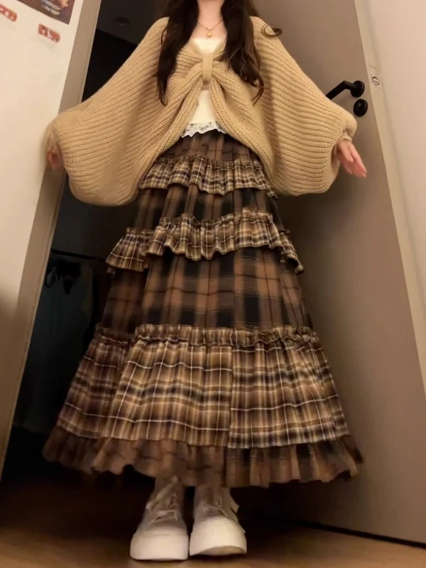 2025秋冬季美拉德穿搭女设计感针织毛衣打底吊带格子半身裙三件套