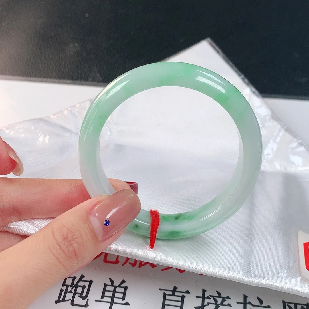 未镶嵌手镯翡翠128