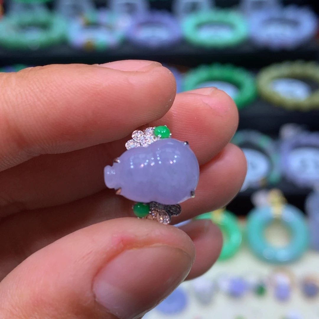 翡翠18K金镶嵌颈饰