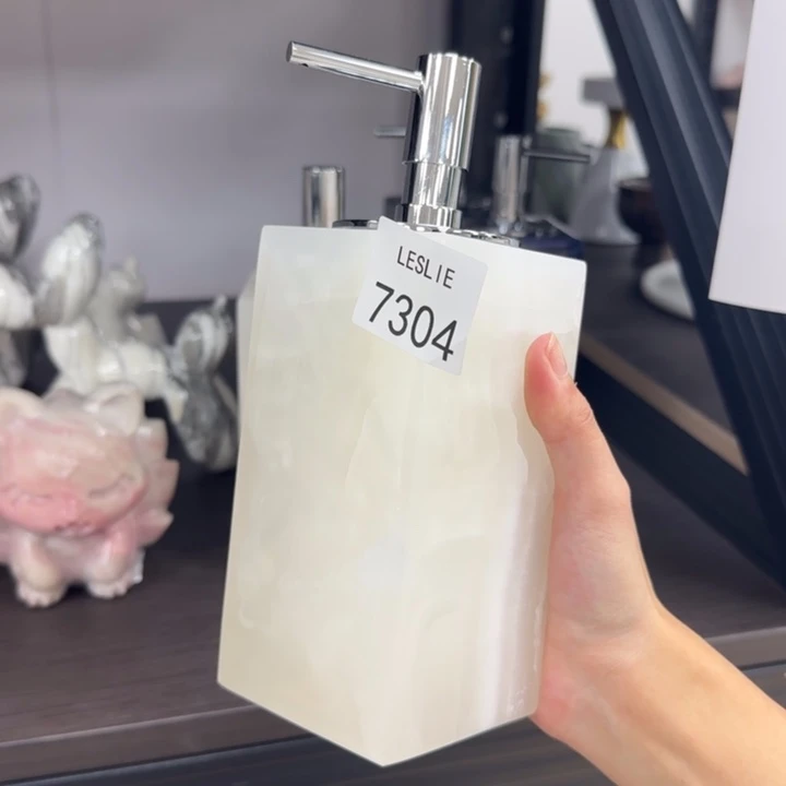 X304.                 透