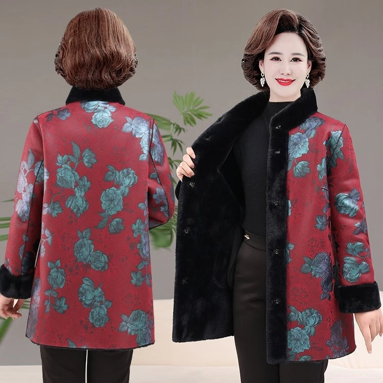 新款加绒宽松舒适的毛毛一体的妈妈过年洋气漂亮的外套！