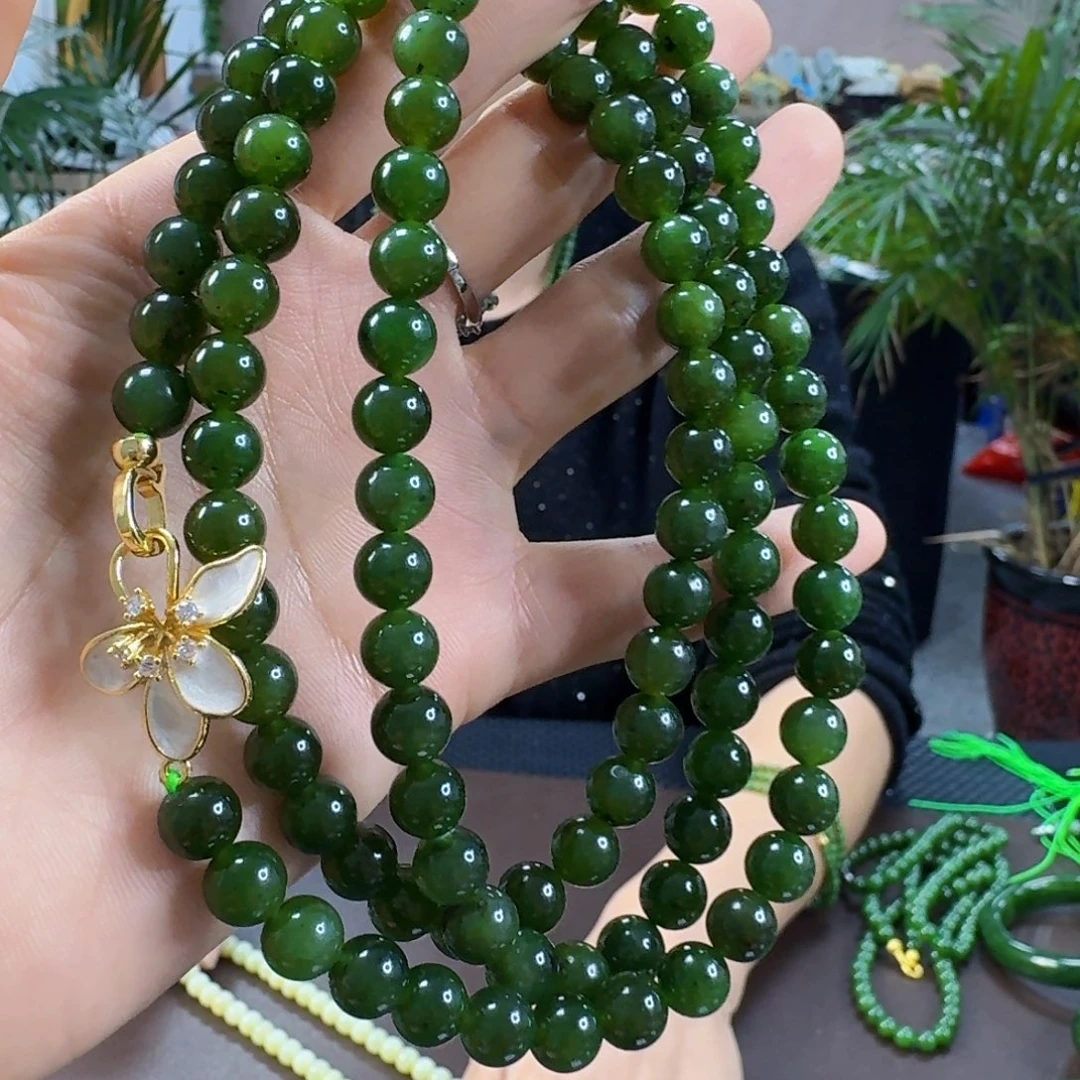 颈饰未镶嵌和田玉（碧玉）卡8的108