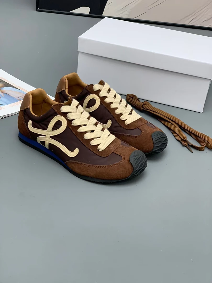 老罗家早出新款德训鞋男2025经典时尚百搭休闲拼接款