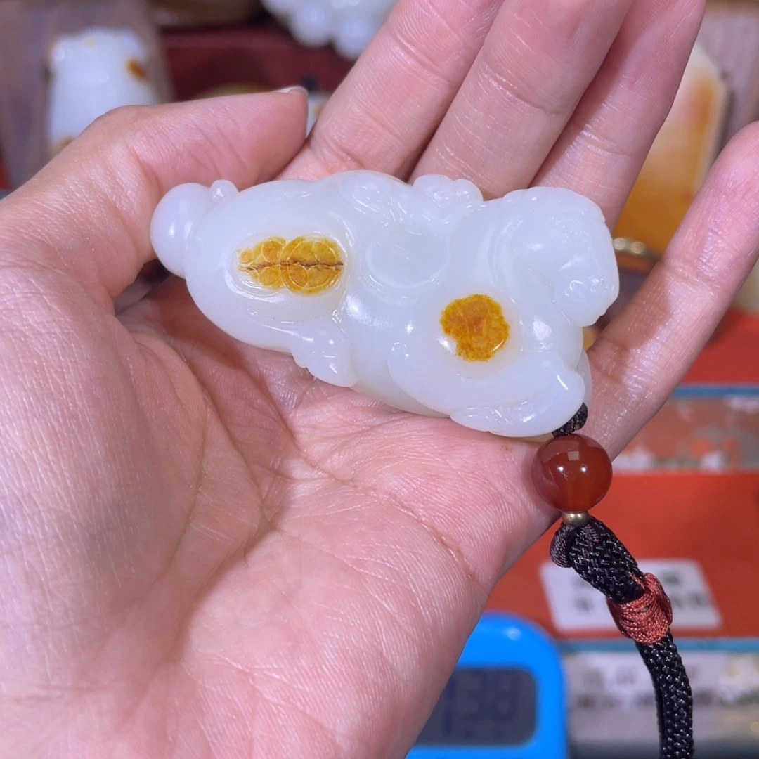 龙***、和田玉未镶嵌把件