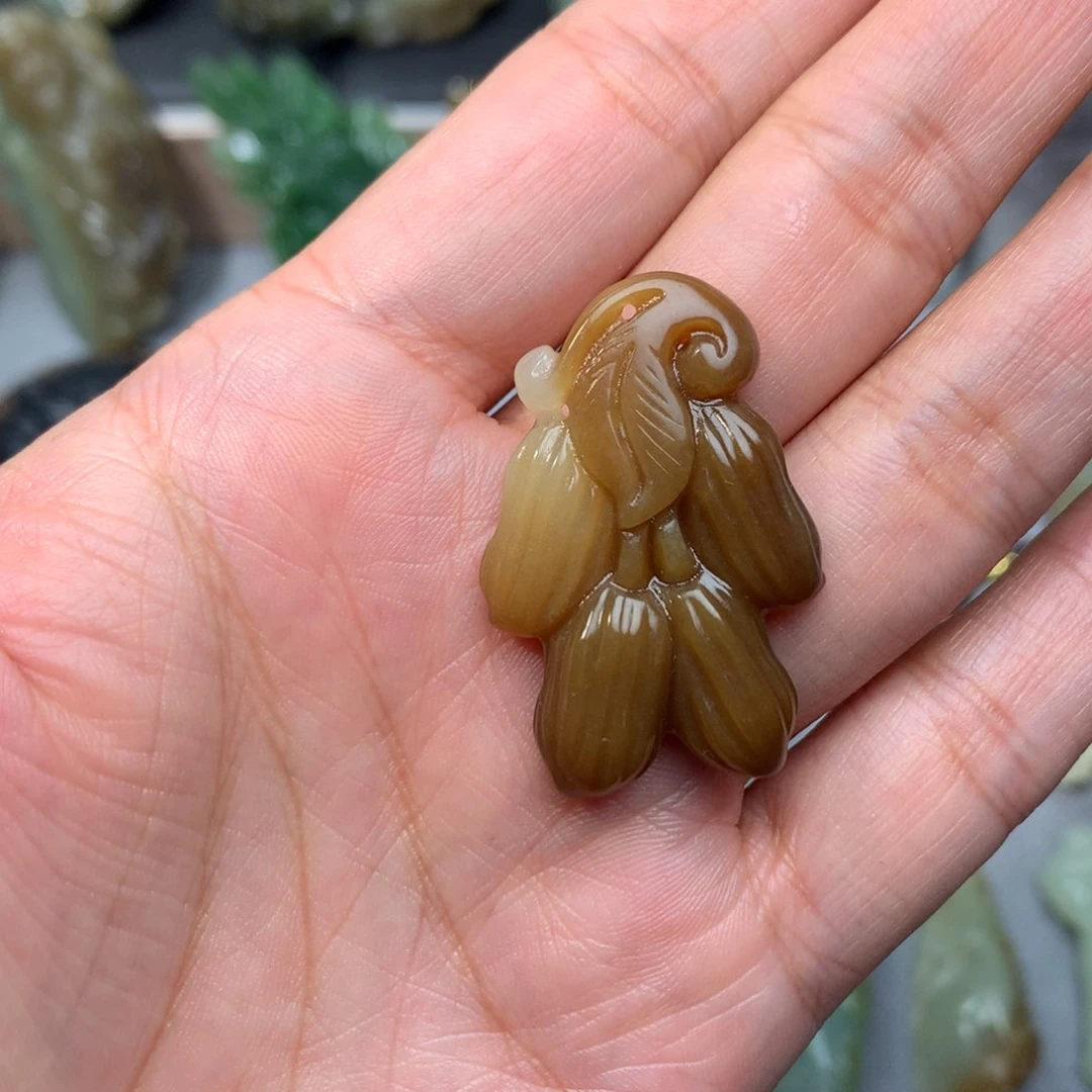 颈饰未镶嵌和田玉