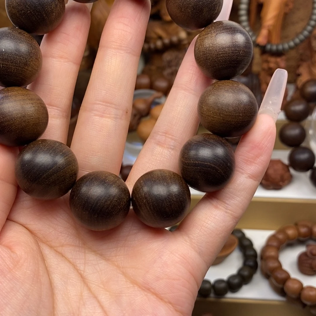 檀香木手串/手链迈索尔老山檀香2.0黑肉奶香，微瑕