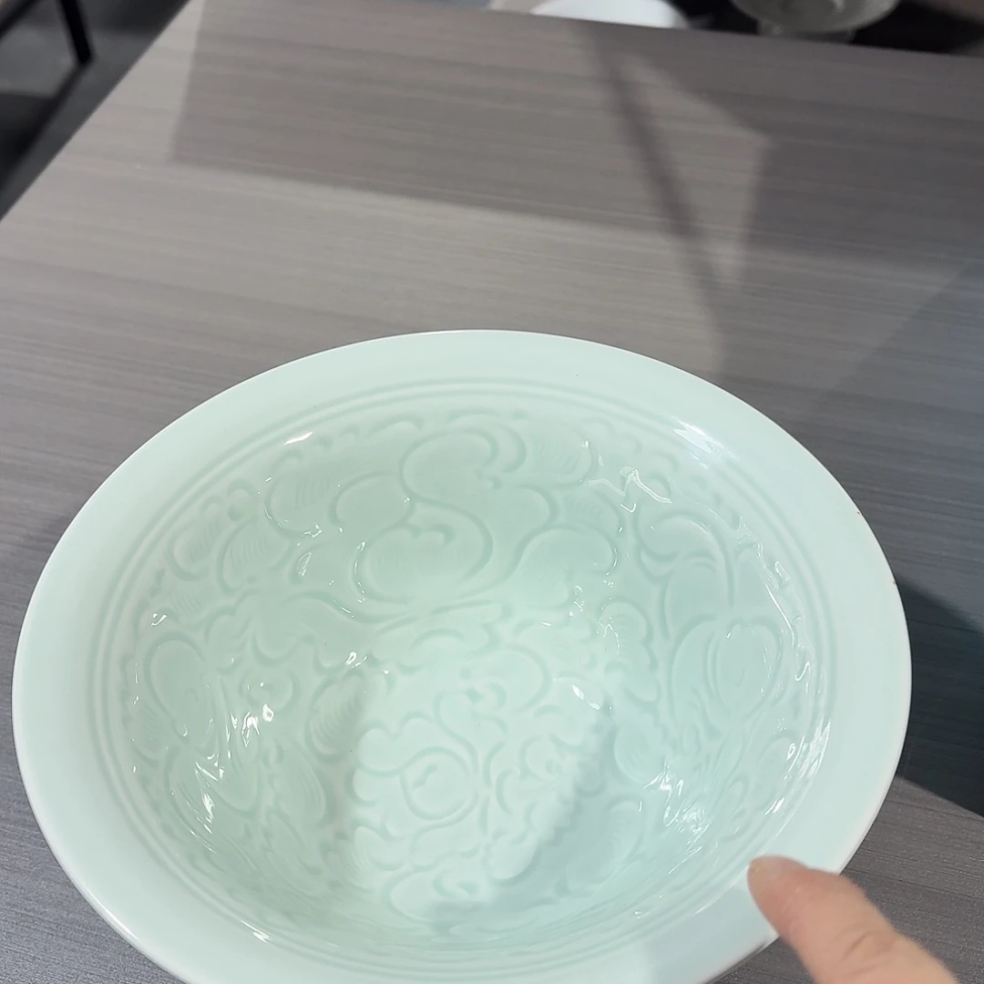 白瓷景德镇青釉浮雕汤碗2个