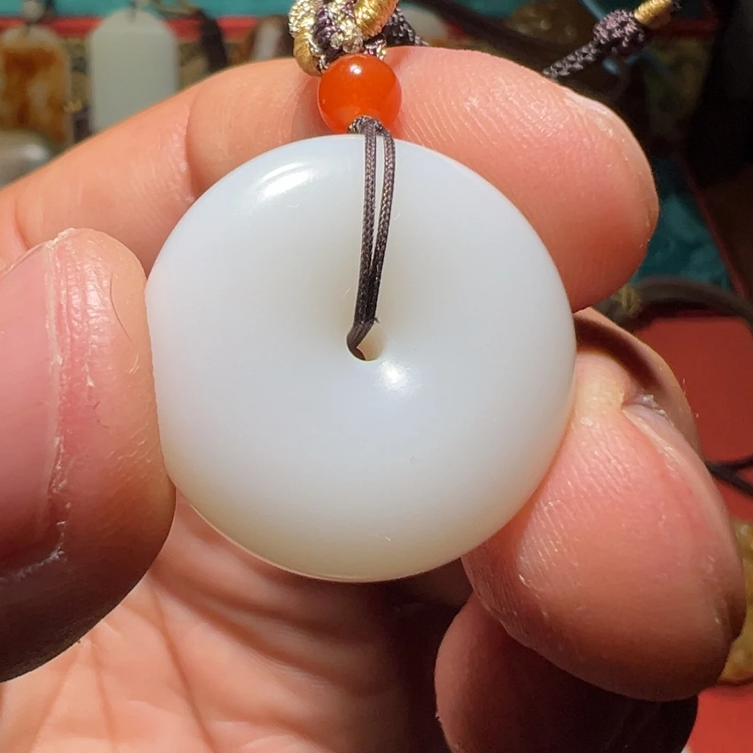 和田玉（糖玉）未镶嵌颈饰