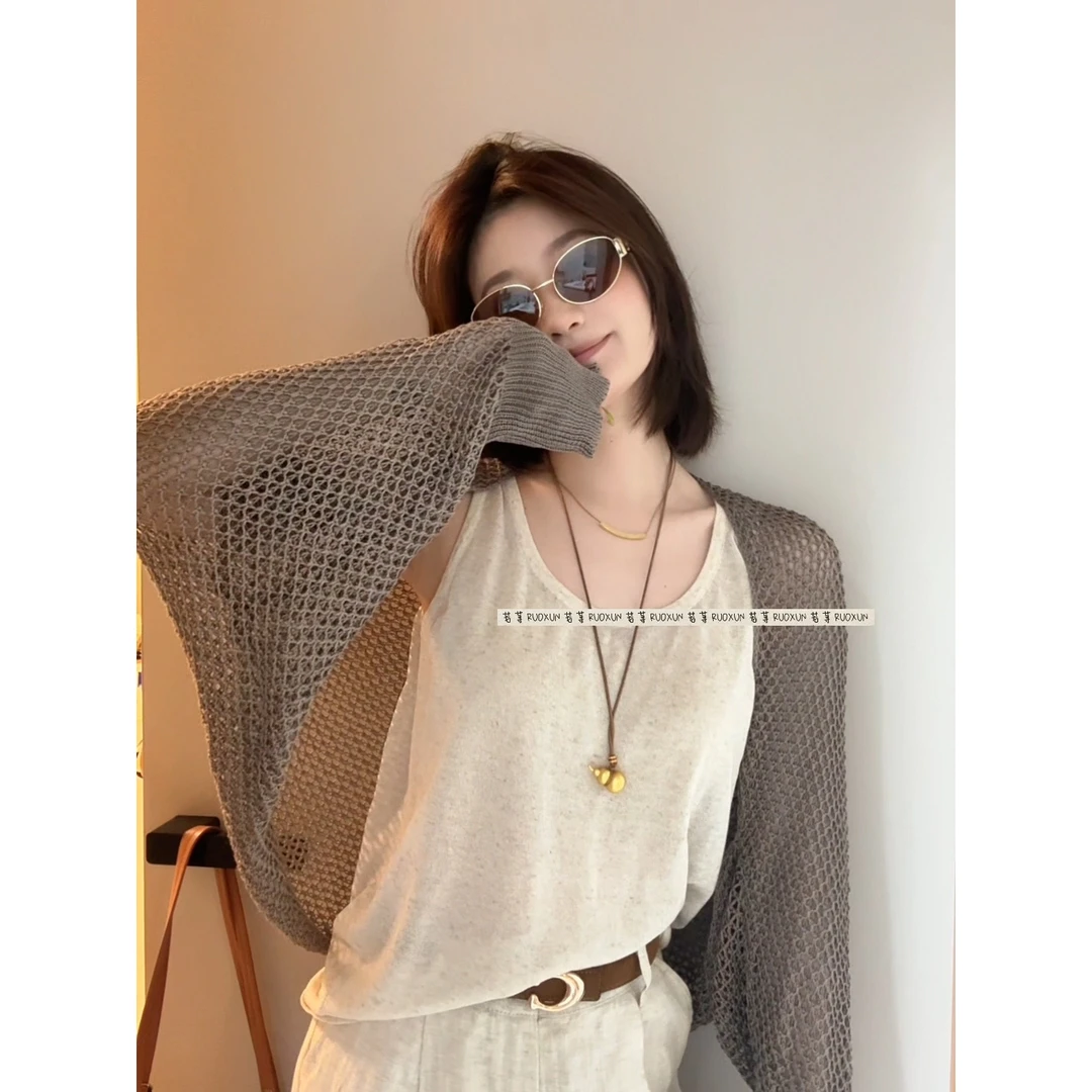 RUOXUN度假风镂空披肩女百搭网眼坎肩开衫气质慵懒针织上衣蝙蝠衫