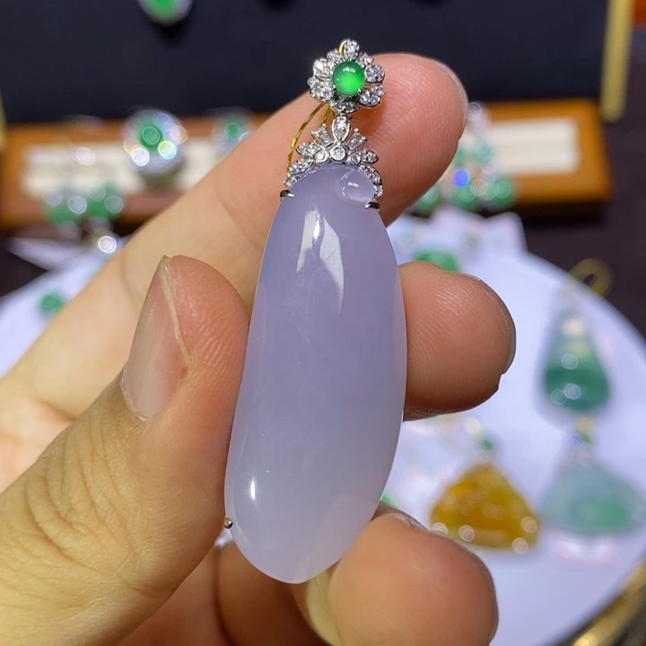 【闪购商品】翡翠18K金镶嵌吊坠(不含链)