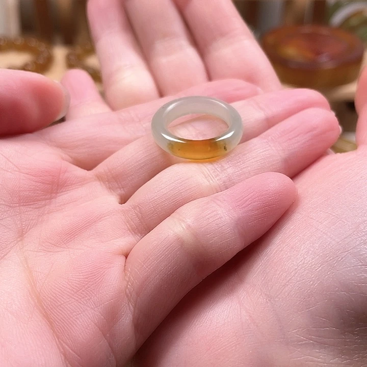 蛇纹石玉戒指未镶嵌葡*圈