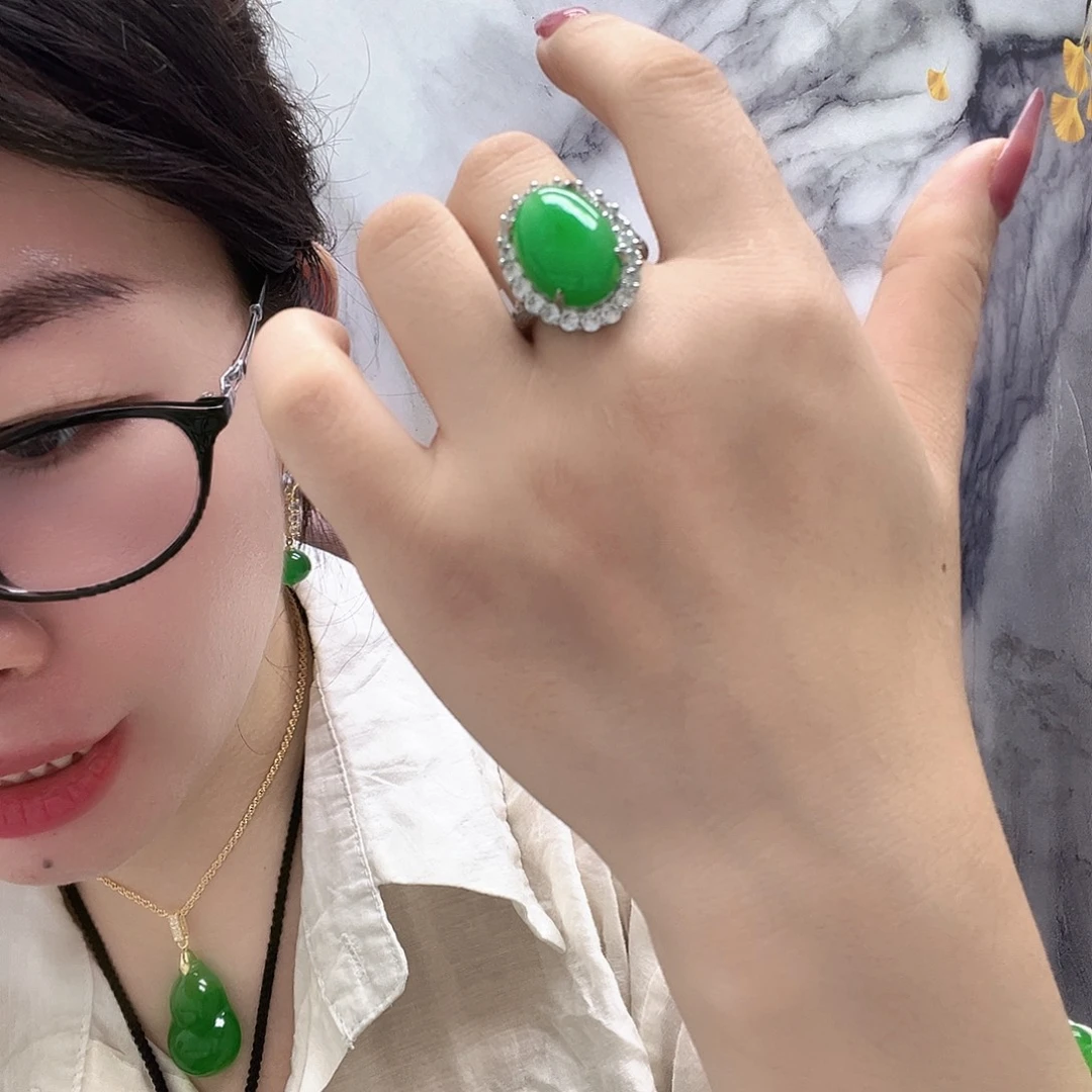 翡翠未镶嵌颈饰人工