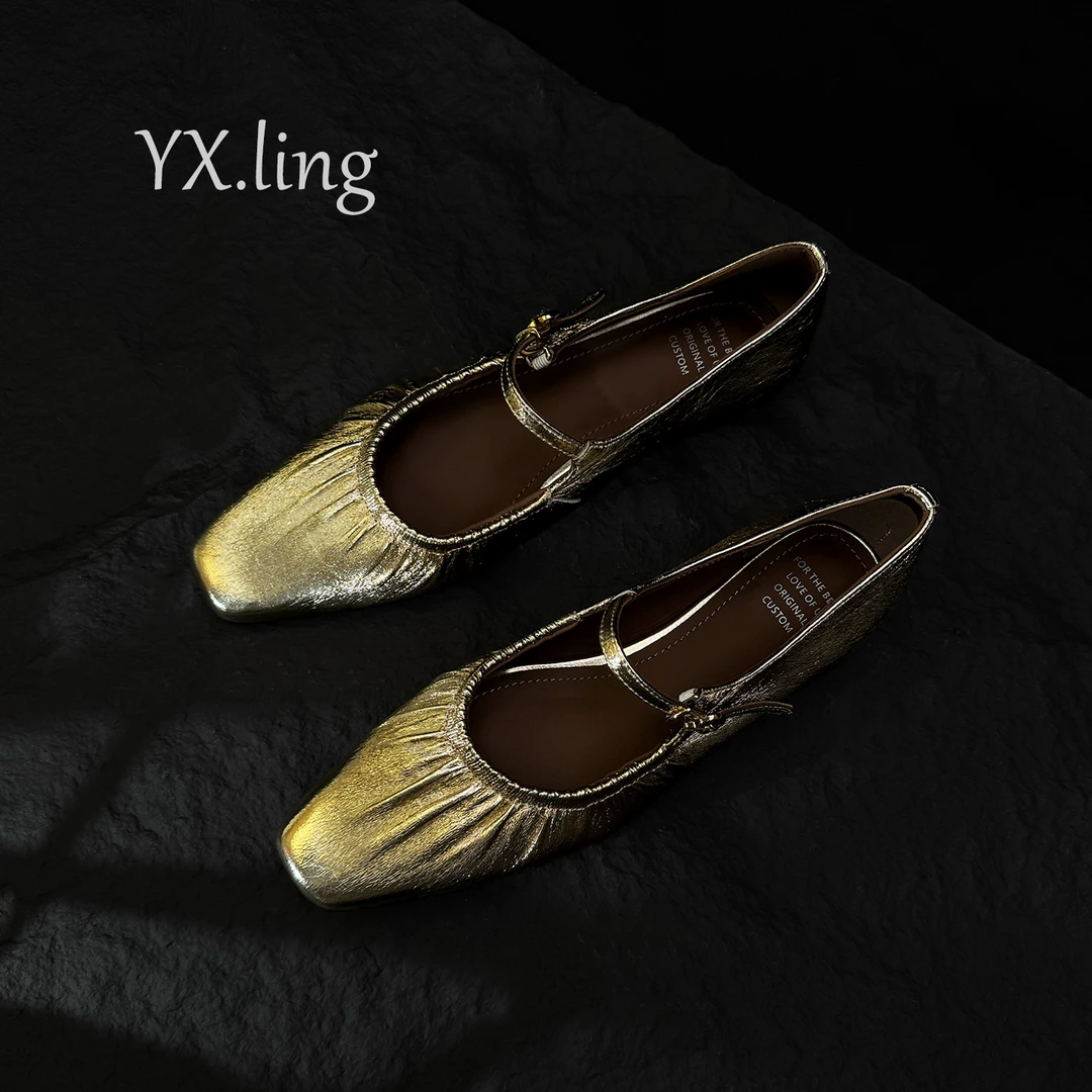 仲夏梦 | 浪漫赫本风香槟金小方头2cm粗跟爱心搭扣真皮玛丽珍单鞋