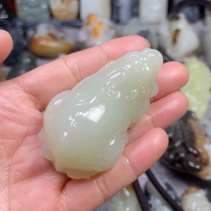 和田玉未镶嵌挂件