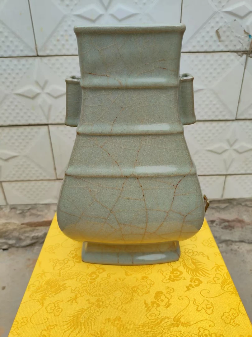 官窑双耳瓶手工制作陶瓷摆件