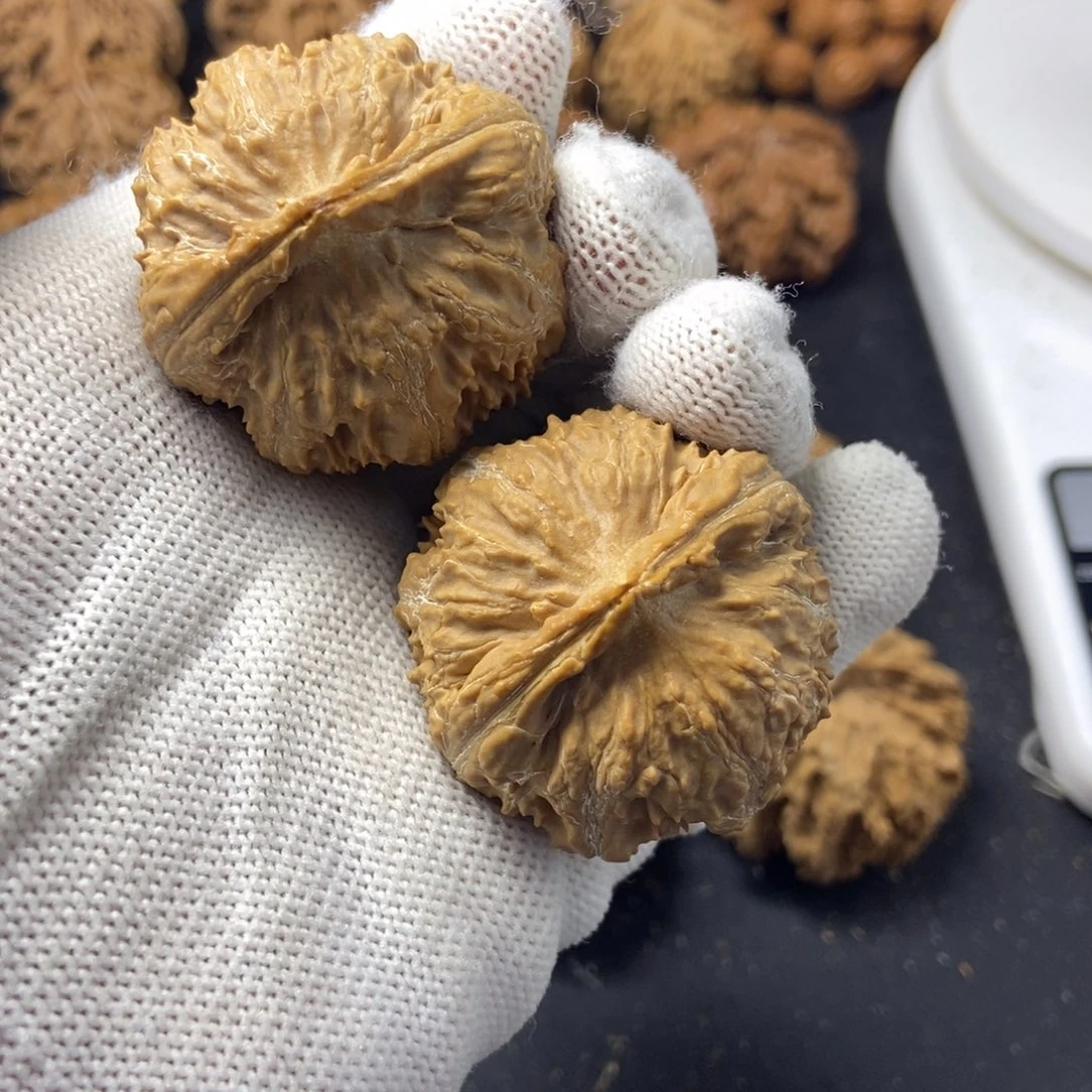 桃核把件东**起秦岭核桃小笼包尖有修39