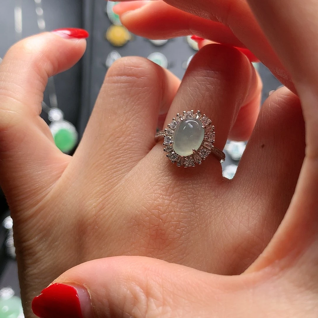 翡翠颈饰银S925镶嵌戒指