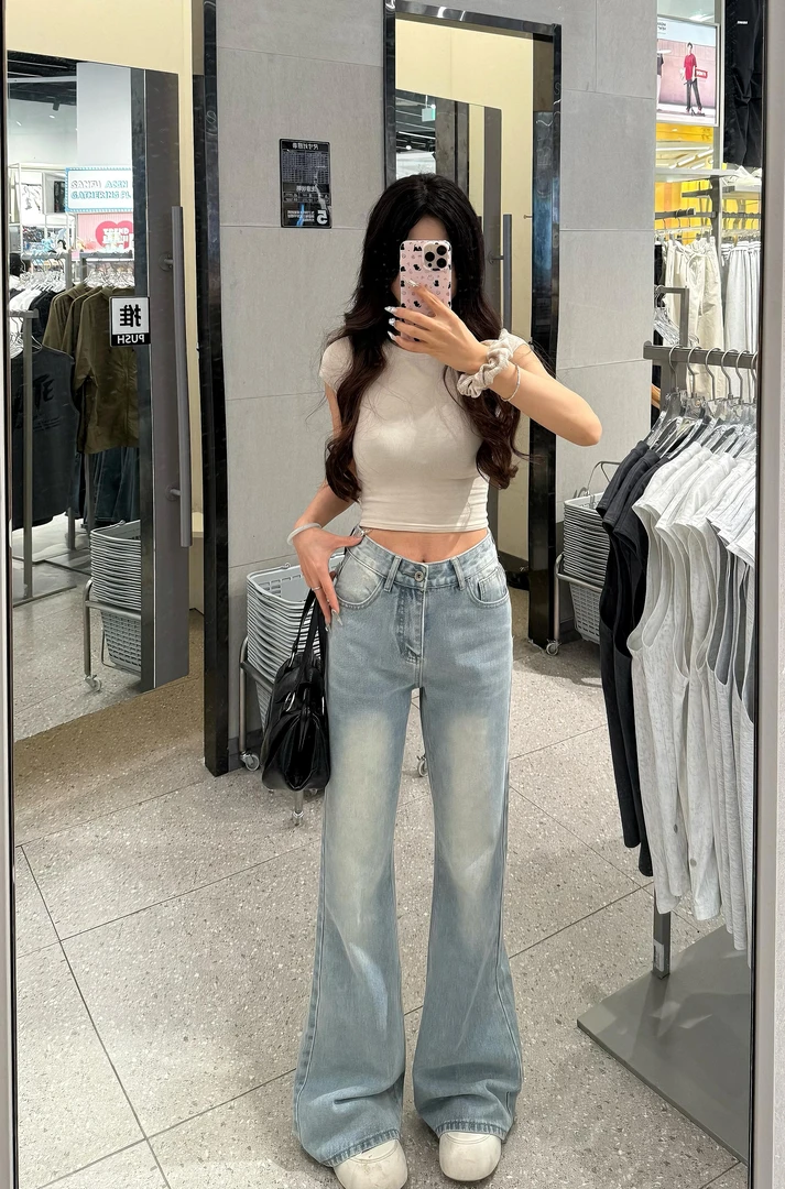 早秋不贴腿微喇叭牛仔裤女爆款中腰无弹宽松显瘦百搭喇叭拖地裤子