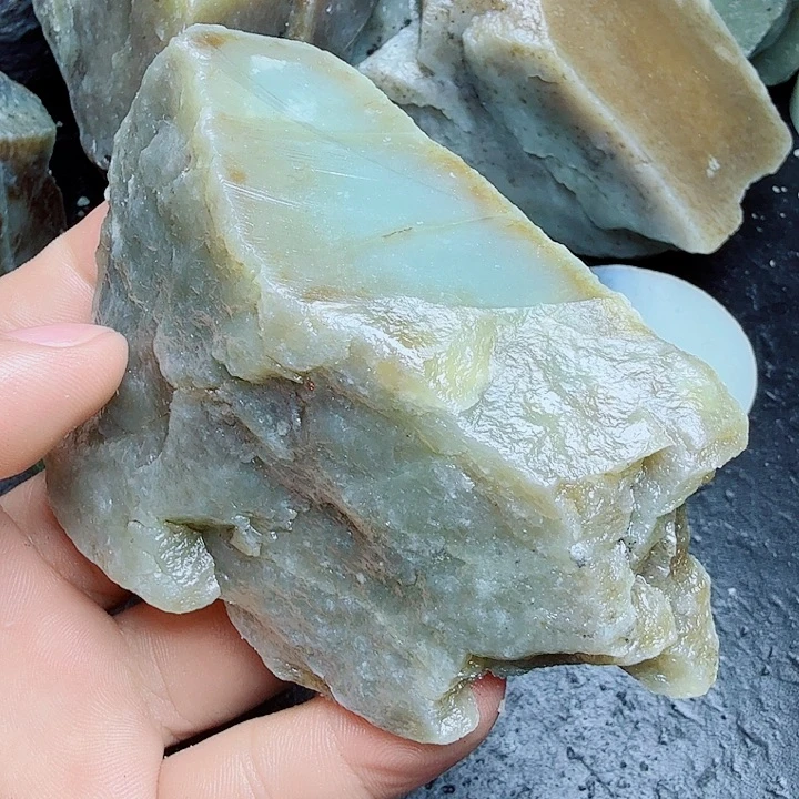 未镶嵌和田玉（糖玉）珠宝奇石
