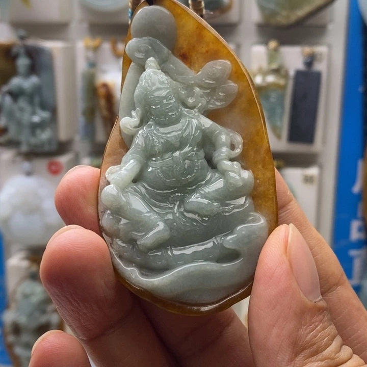 翡翠未镶嵌颈饰财哥