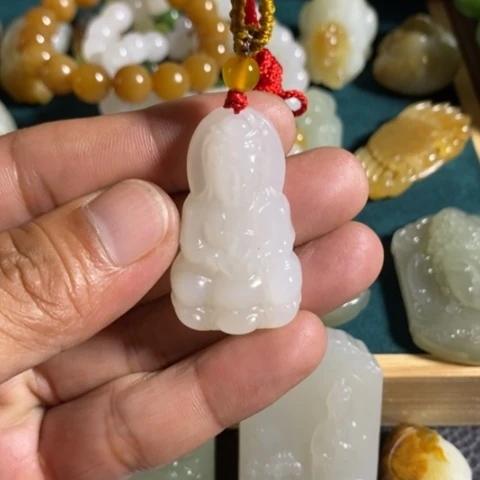 颈饰未镶嵌和田玉