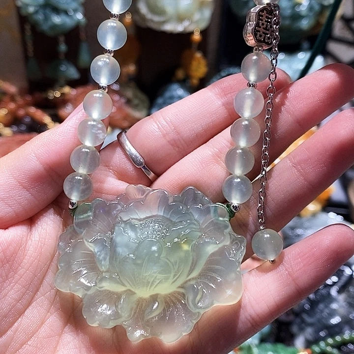 岫玉未镶嵌毛衣链