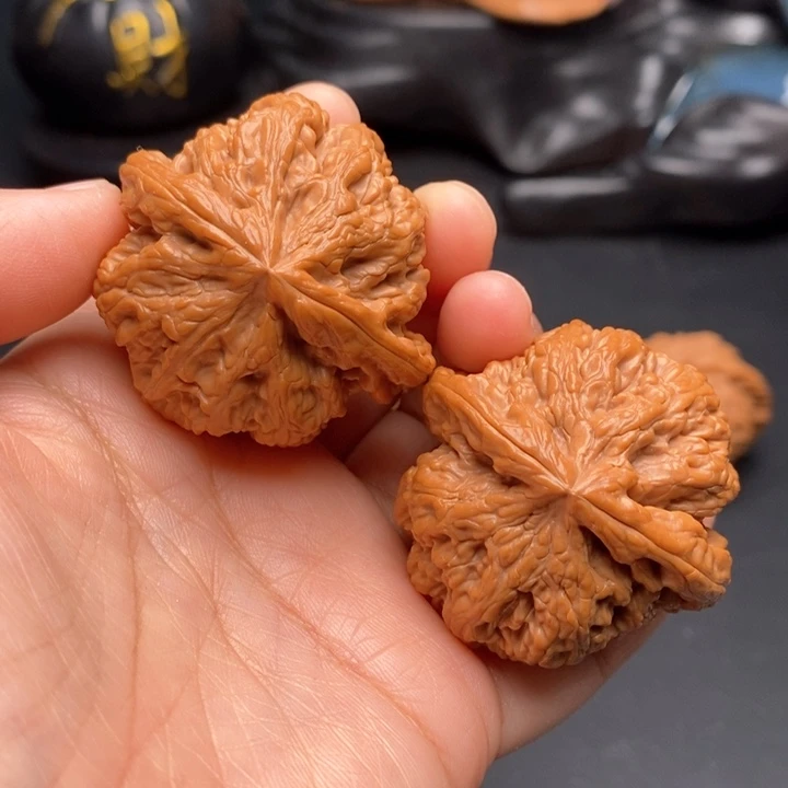 文玩核桃把件粗筋43尺