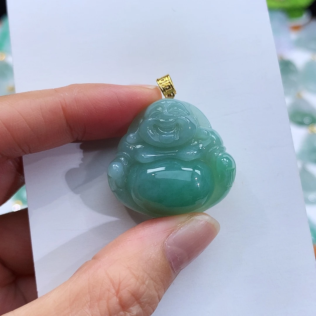 翡翠18K金镶嵌颈饰翡翠吊坠