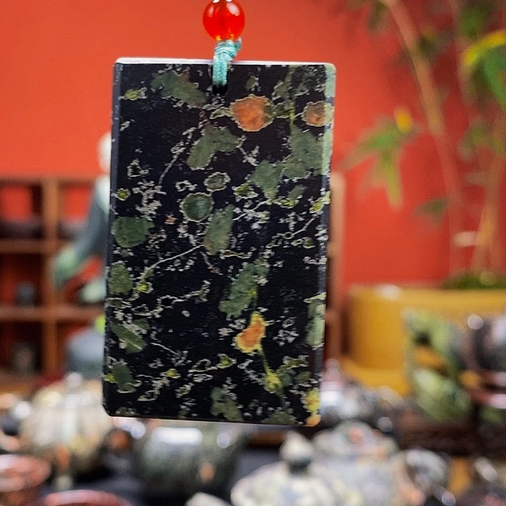 梅花玉精美梅花无事牌