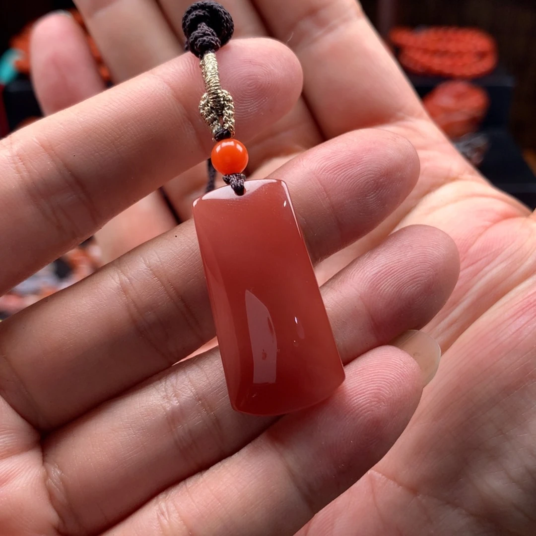 南红玛瑙手串未镶嵌?*