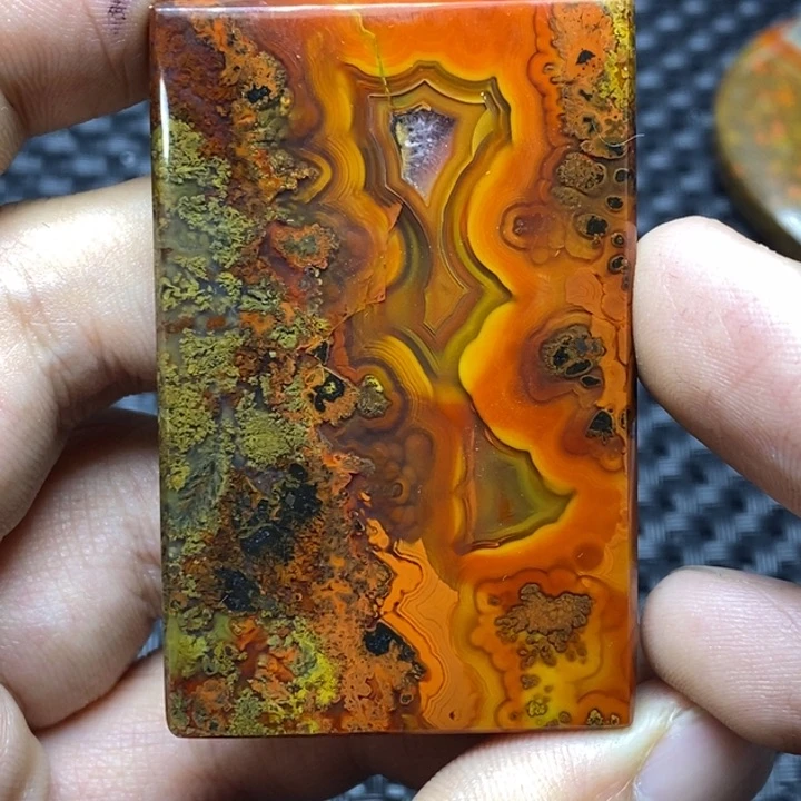 玛瑙/玉髓颈饰未镶嵌烟*