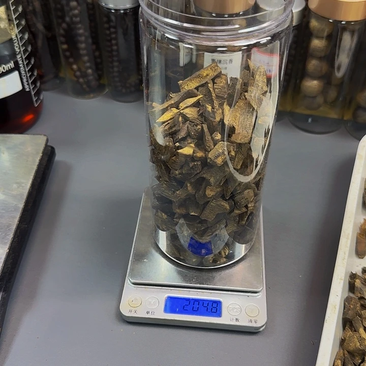 沉香碎屑沉香用****7绿棋204克