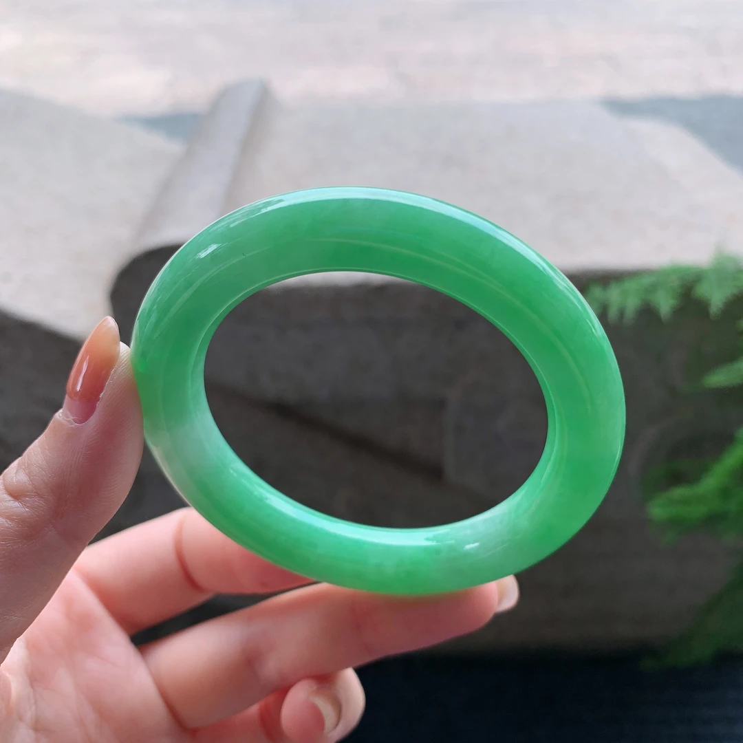 天然A货翡翠玉手镯圈口52圆条冰胶满绿X406031510