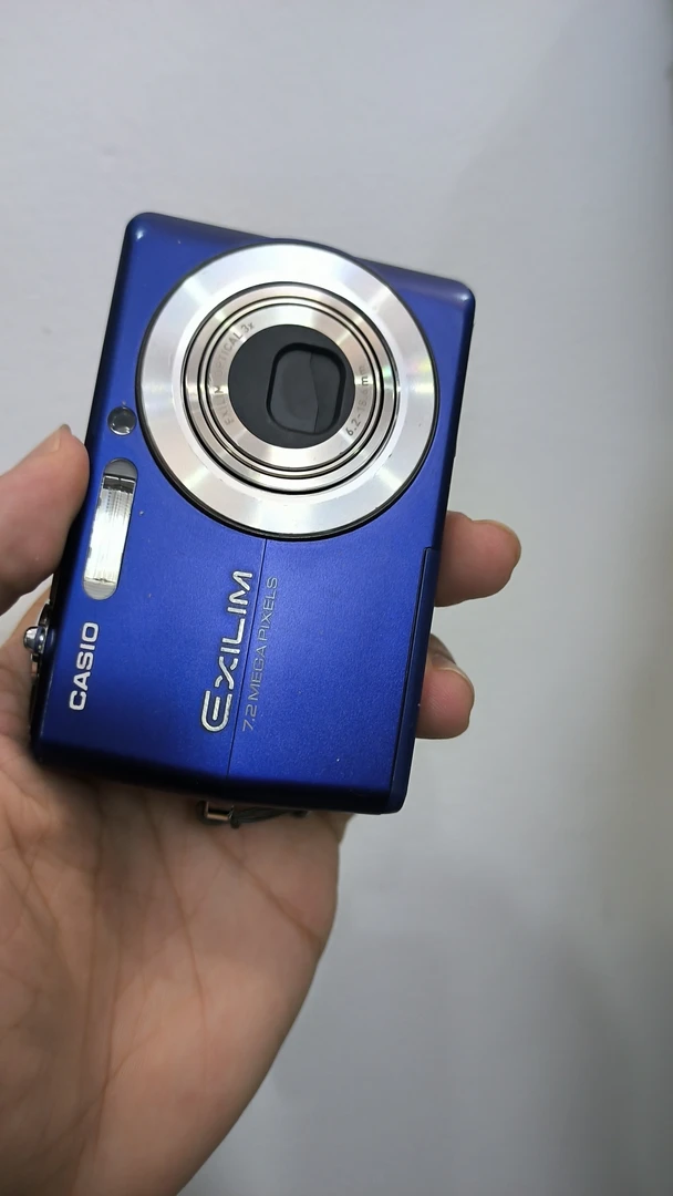 95新 Casio/卡西欧 卡西欧z700  720w像素  3倍变焦