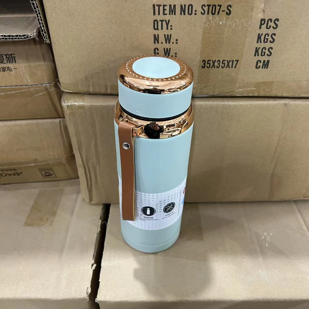 家用装水保温杯ins风