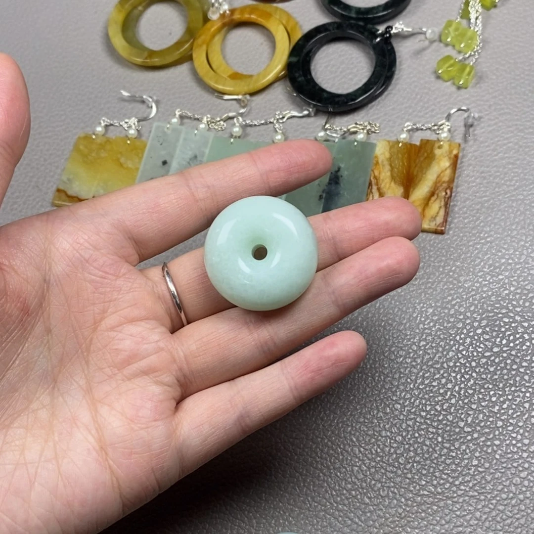 蛇纹石玉未镶嵌挂件耳饰耳环项链