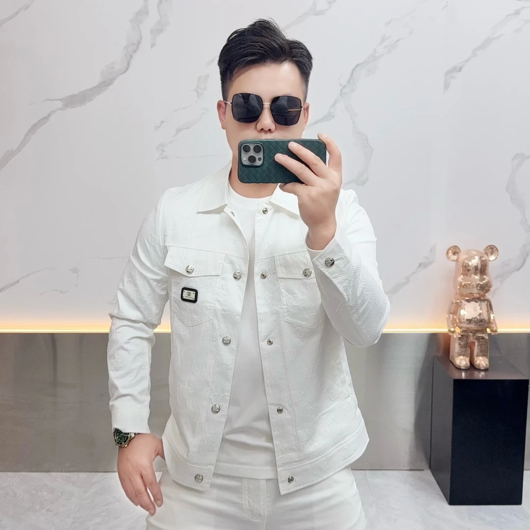 男士夹克2025秋冬新款潮流网红个性徽章字母提花休闲翻领薄款外套