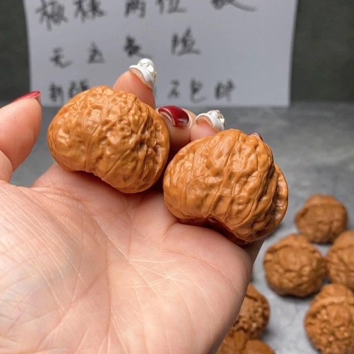 文玩核桃吊坠赫蛙蛙41.41.1229