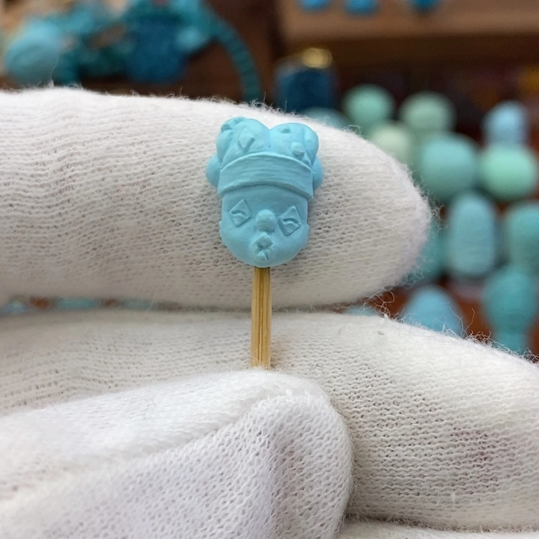 绿松石未镶嵌珠宝奇石