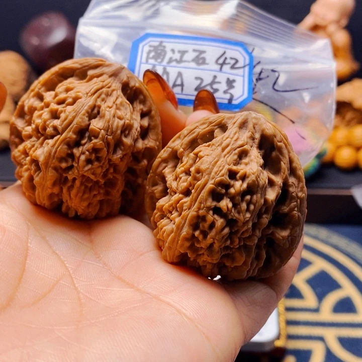 吊坠文玩核桃南江石