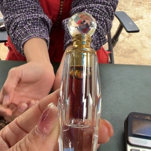 沉香沉香精油装勺子精油2克多样性发1瓶