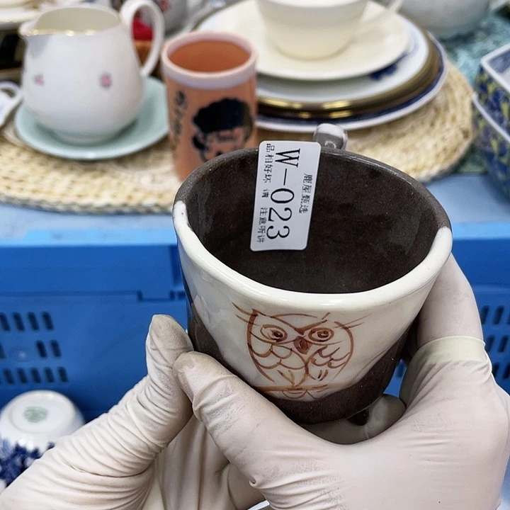 花***?23 满28包邮，默认微瑕，完美慎入