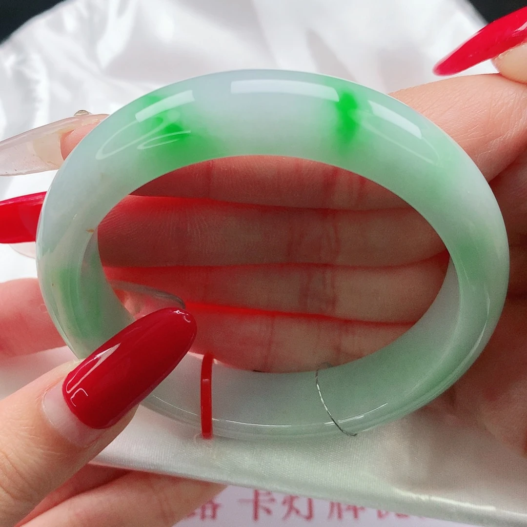 未镶嵌手镯翡翠55圈